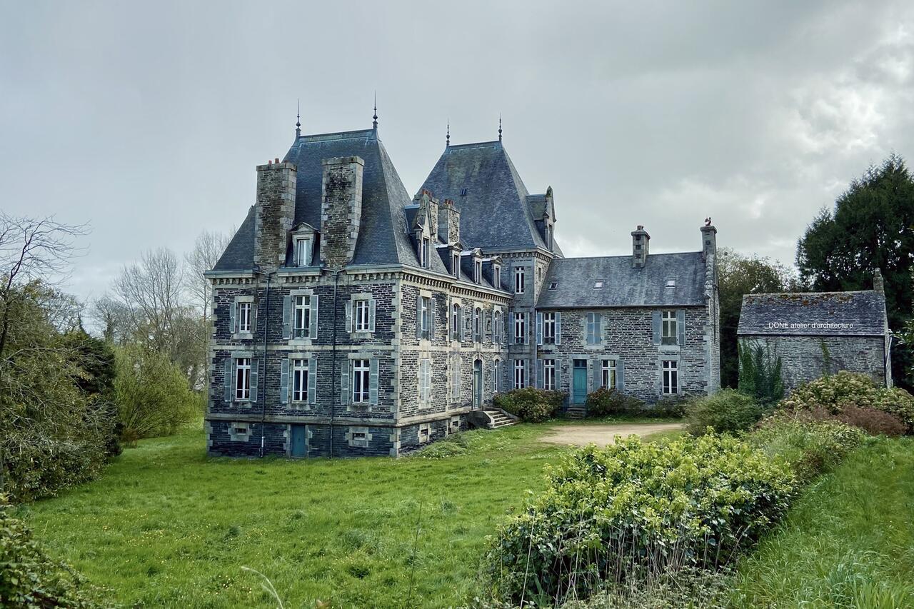 Keromnes - Un domaine avec un château, les pieds dans l'eau…